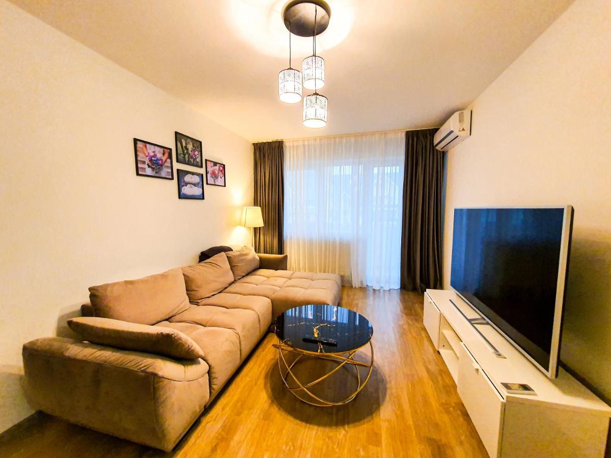 Luxurious Retreat 1Br Apartment With Netflix, Private Parking And Self Check In Popesti-Leordeni Exterior foto
