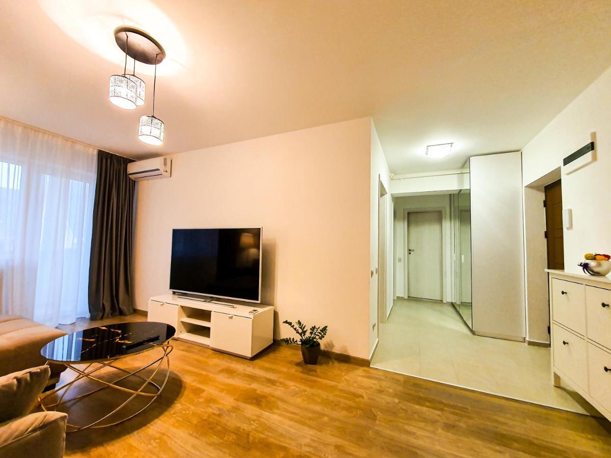 Luxurious Retreat 1Br Apartment With Netflix, Private Parking And Self Check In Popesti-Leordeni Exterior foto